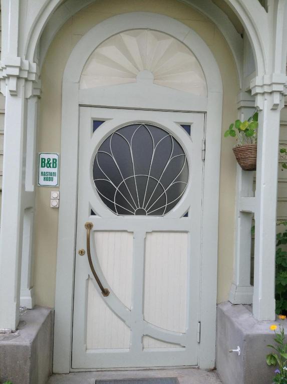 Kastani Home Accommodation Тарту Екстериор снимка